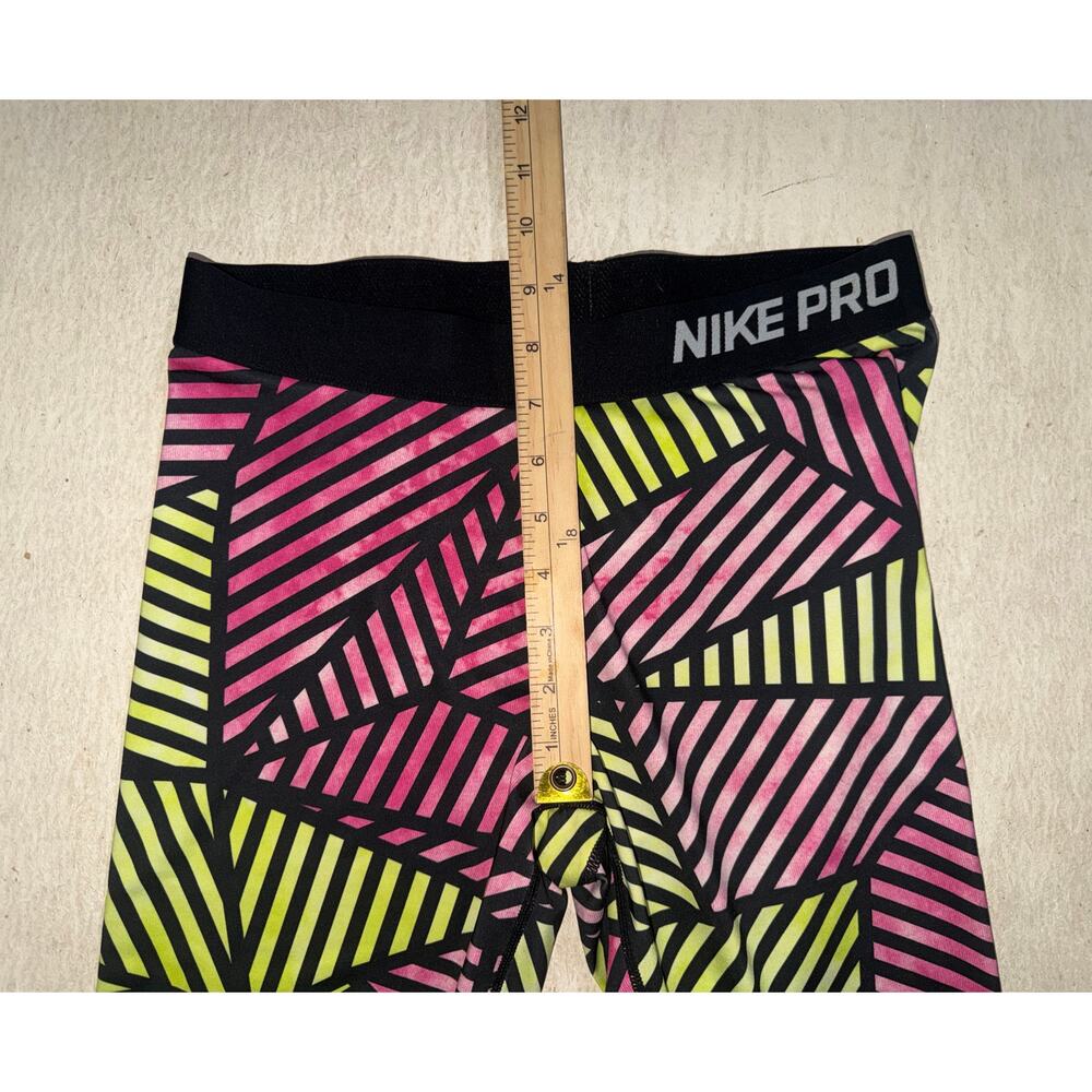 Nike pro women’s black & neon design athletic capris - Picture 7 of 16